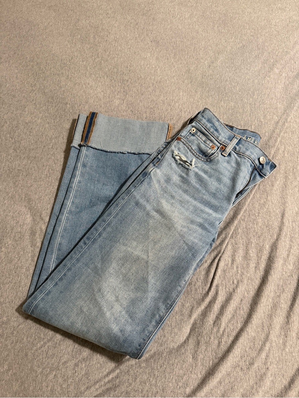 American Eagle Outfitters Light Blue Distressed Jeans